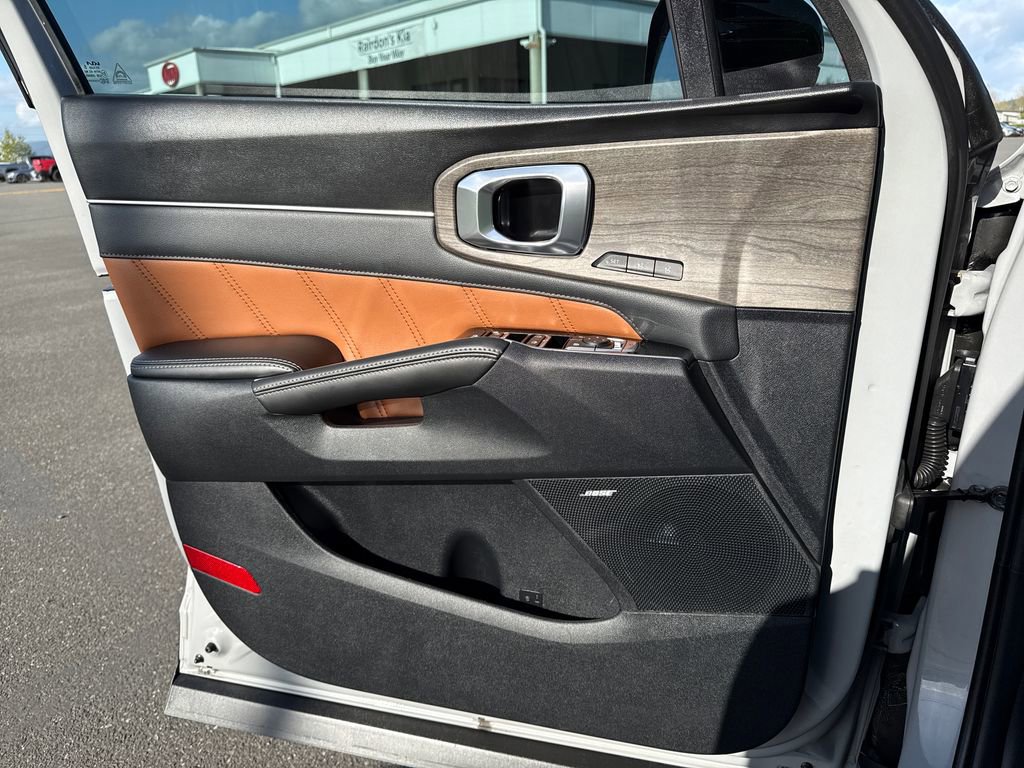 Certified 2023 Kia Sorento SX Prestige AWD/4WD image 21