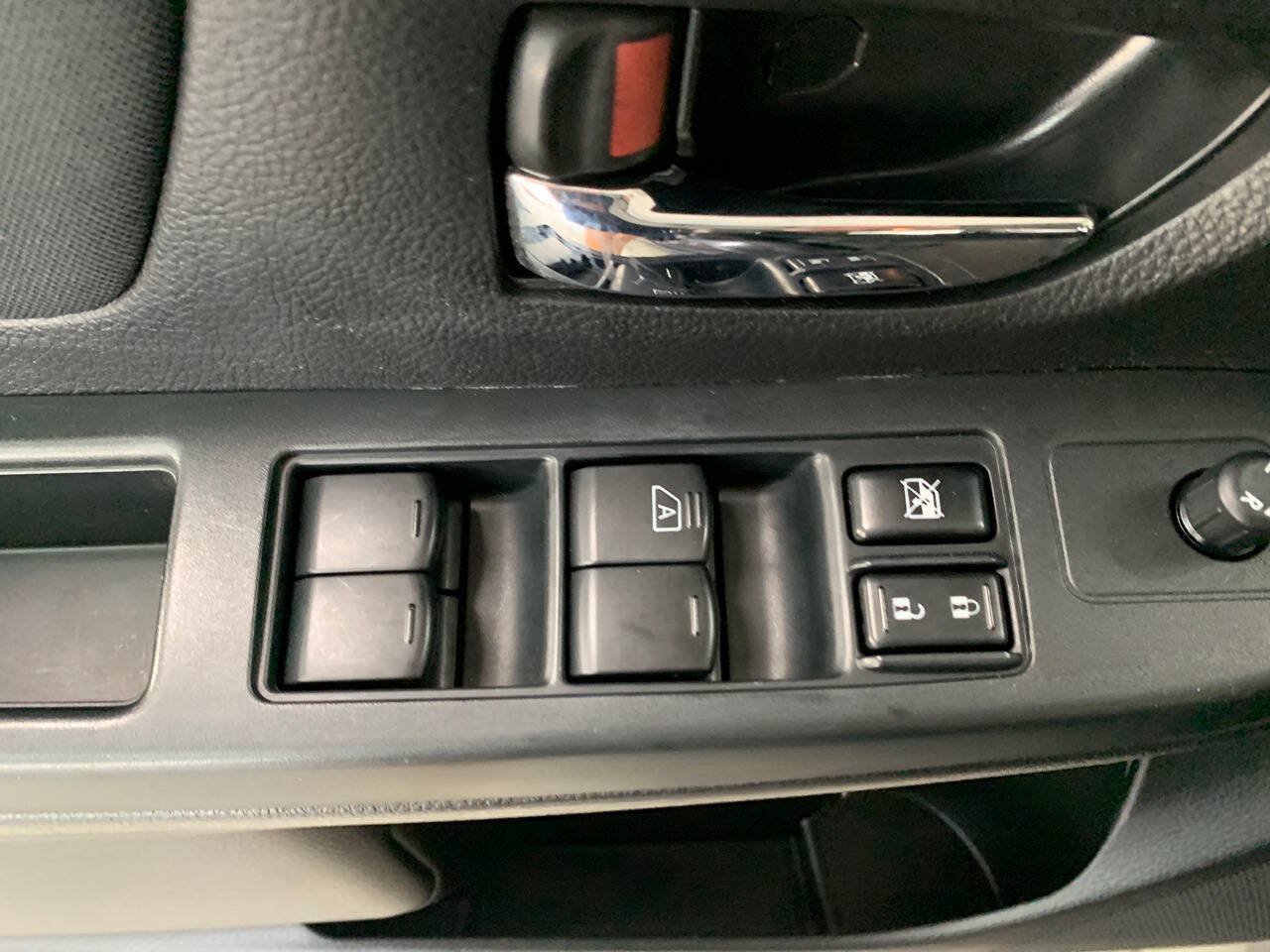 Used 2014 Subaru Impreza 2.0i Premium w/ All-Weather Package w/CVT AWD/4WD image 19