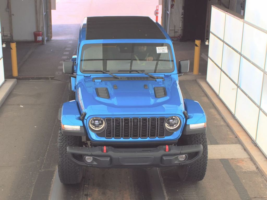Used 2024 Jeep Wrangler Unlimited Rubicon AWD/4WD image 2