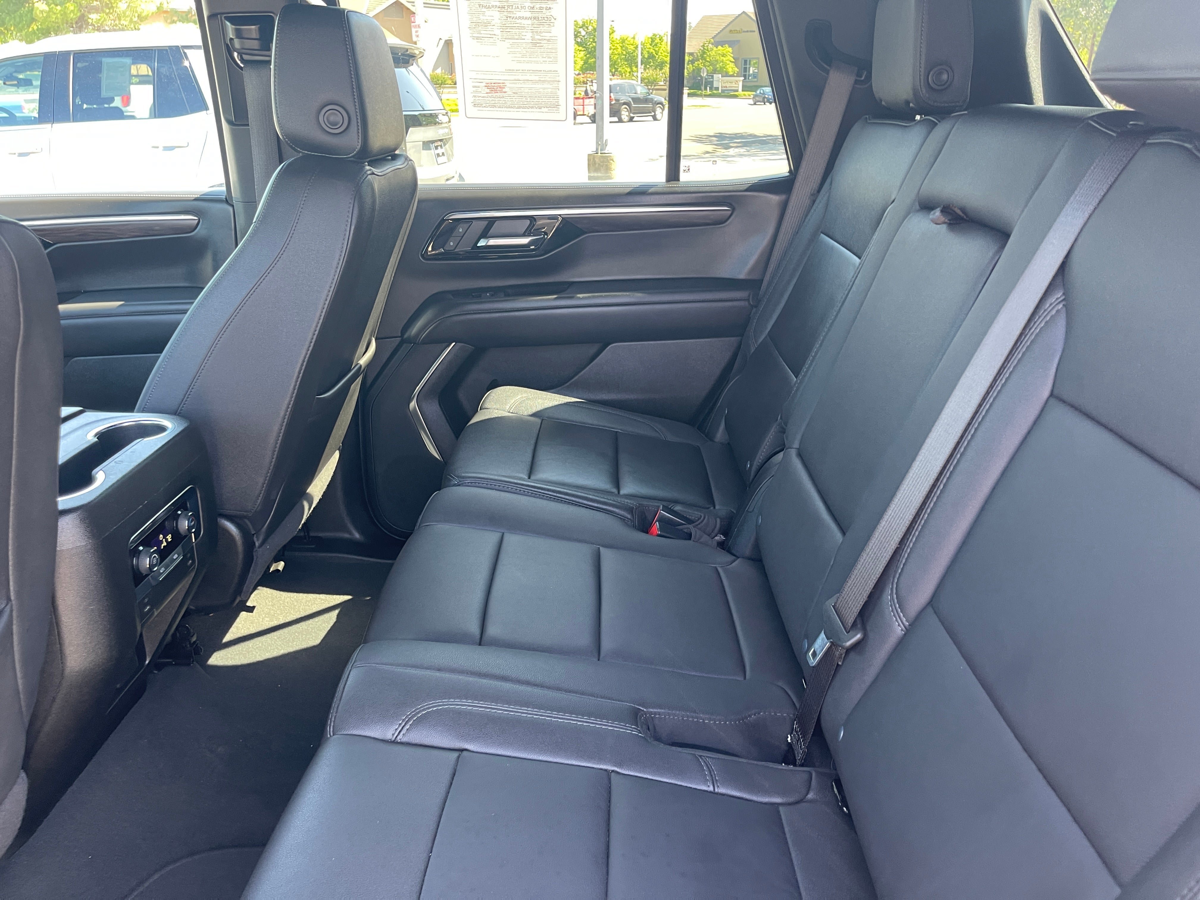 Used 2025 Chevrolet Tahoe LT AWD/4WD image 17