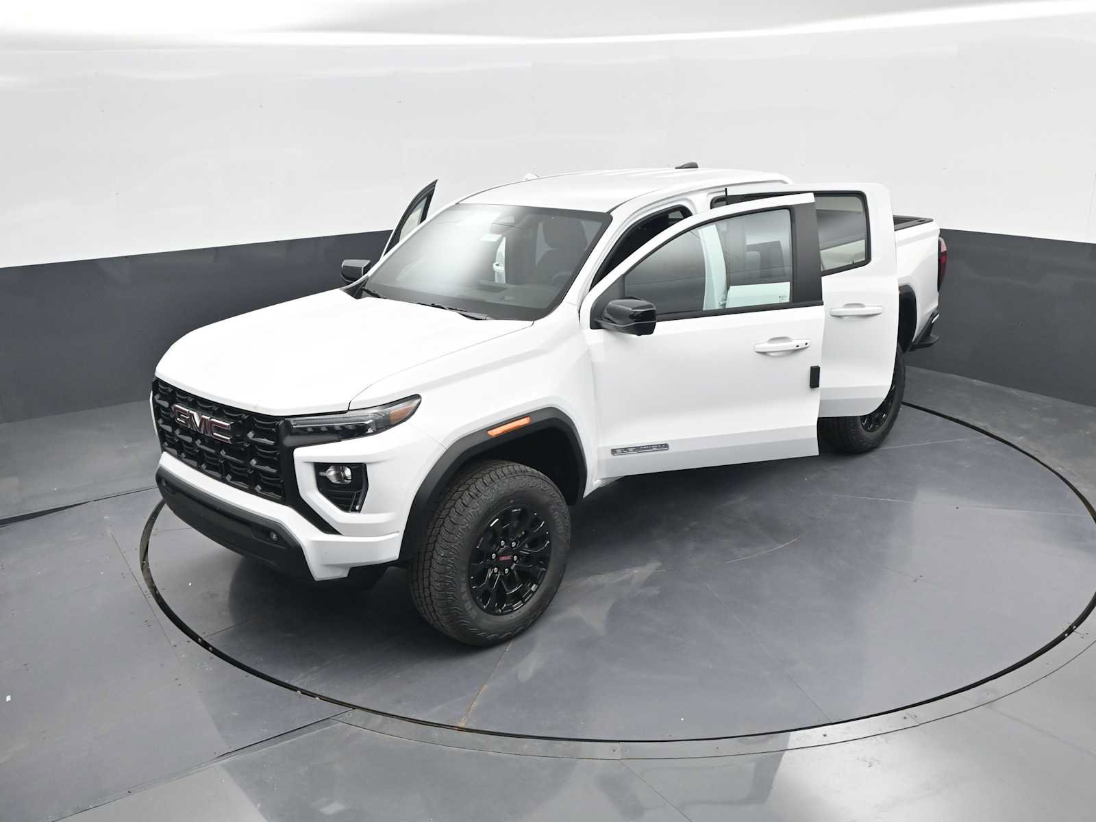 New 2026 GMC Canyon Elevation w/ Convenience Package RWD image 43