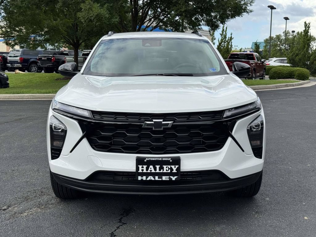 New 2026 Chevrolet Trax LT w/ Driver Confidence Package FWD image 25
