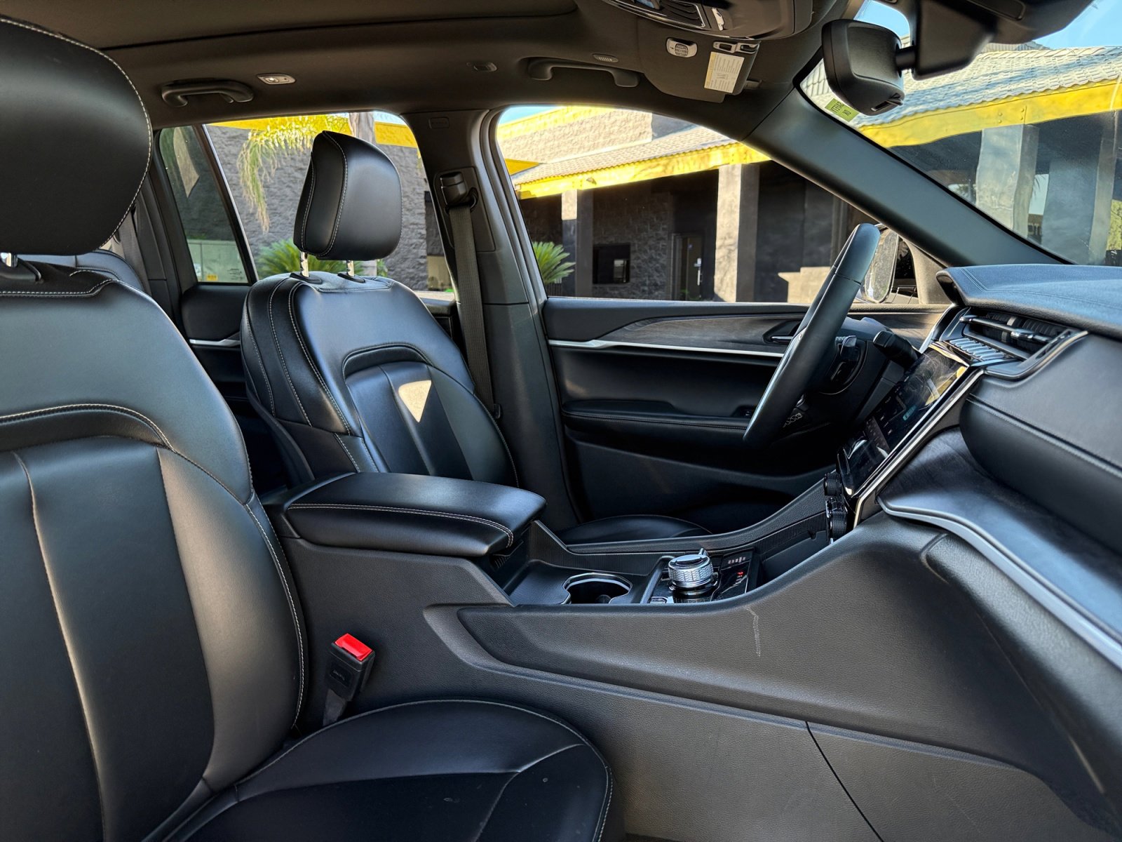 Used 2024 Jeep Grand Cherokee Limited 4xe image 18