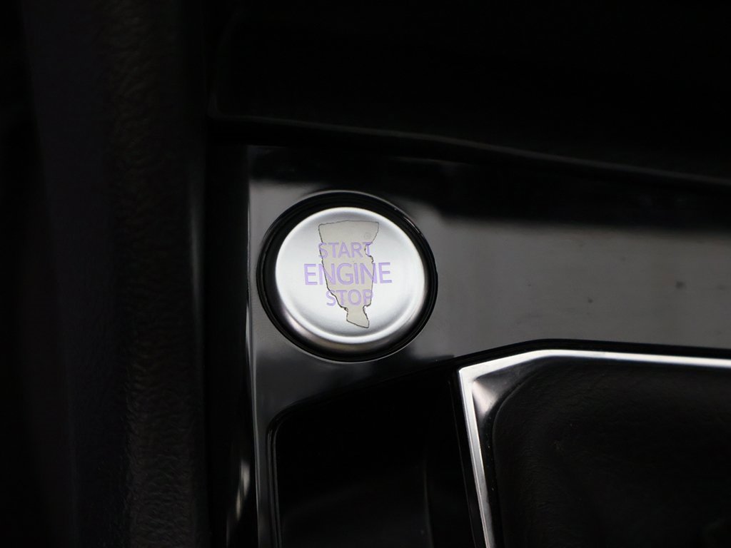 Used 2022 Volkswagen Taos SEL image 42