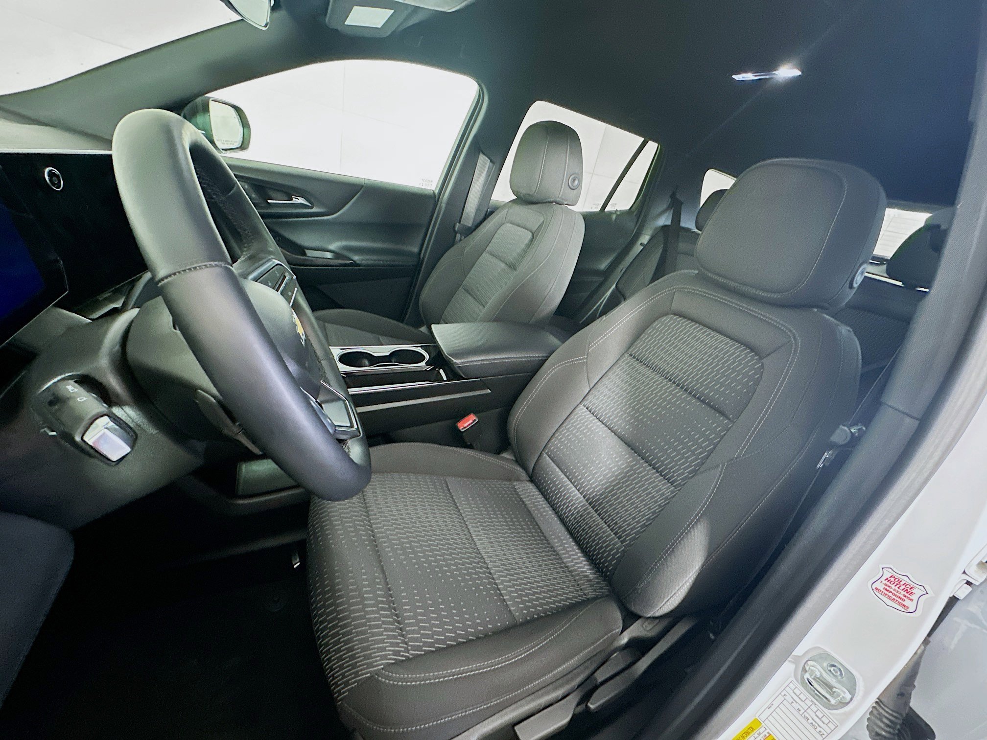 Used 2025 Chevrolet Equinox LT image 13