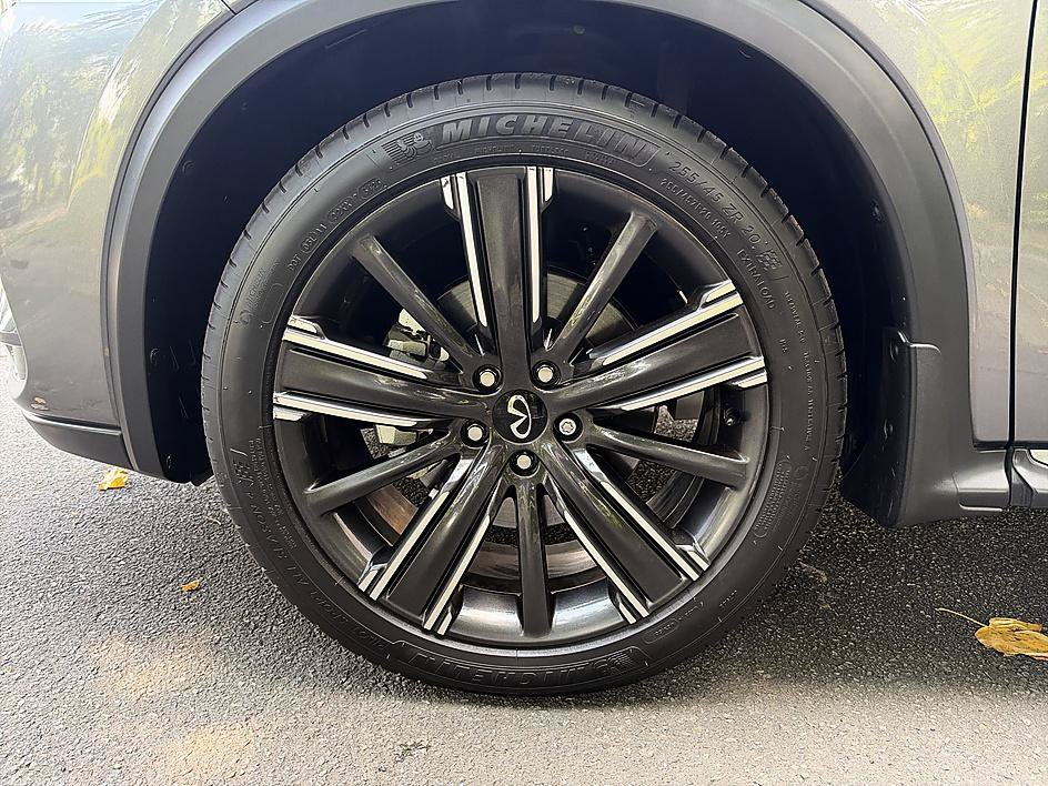 Certified 2023 INFINITI QX50 Sensory AWD/4WD image 14