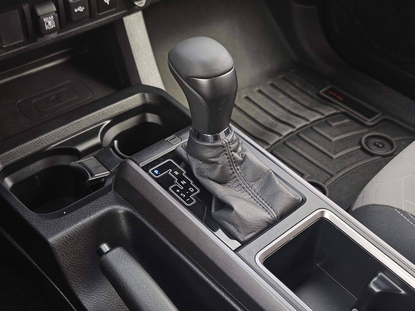 Used 2023 Toyota Tacoma TRD Off-Road image 22