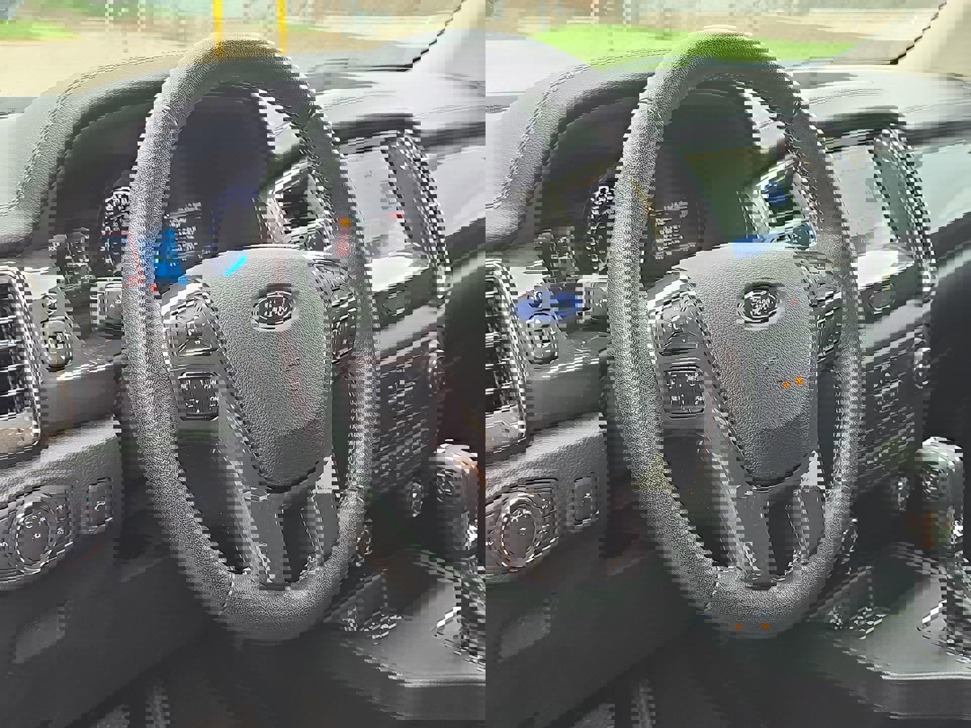 Used 2019 Ford Ranger Lariat w/ Black Appearance Package image 14