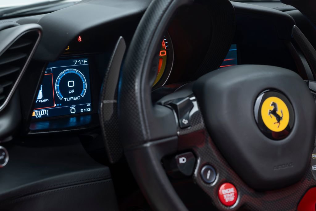 Used 2018 Ferrari 488 Spider Base image 28