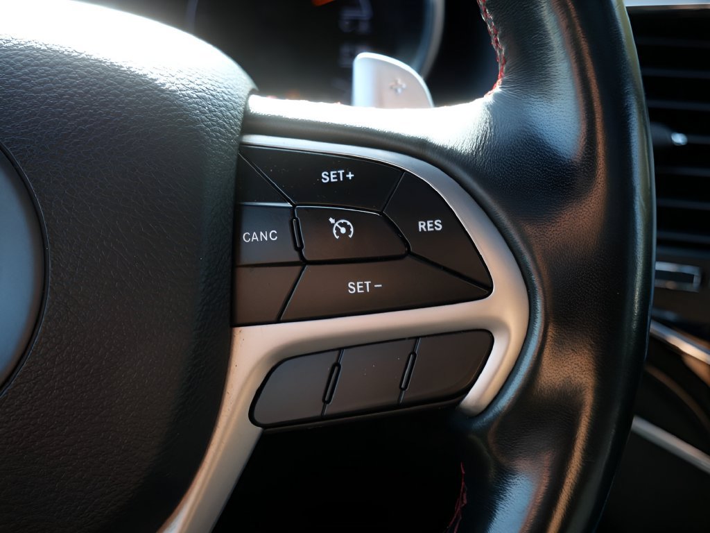 Used 2021 Jeep Grand Cherokee Trailhawk w/ Trailhawk Luxury Group AWD/4WD image 18