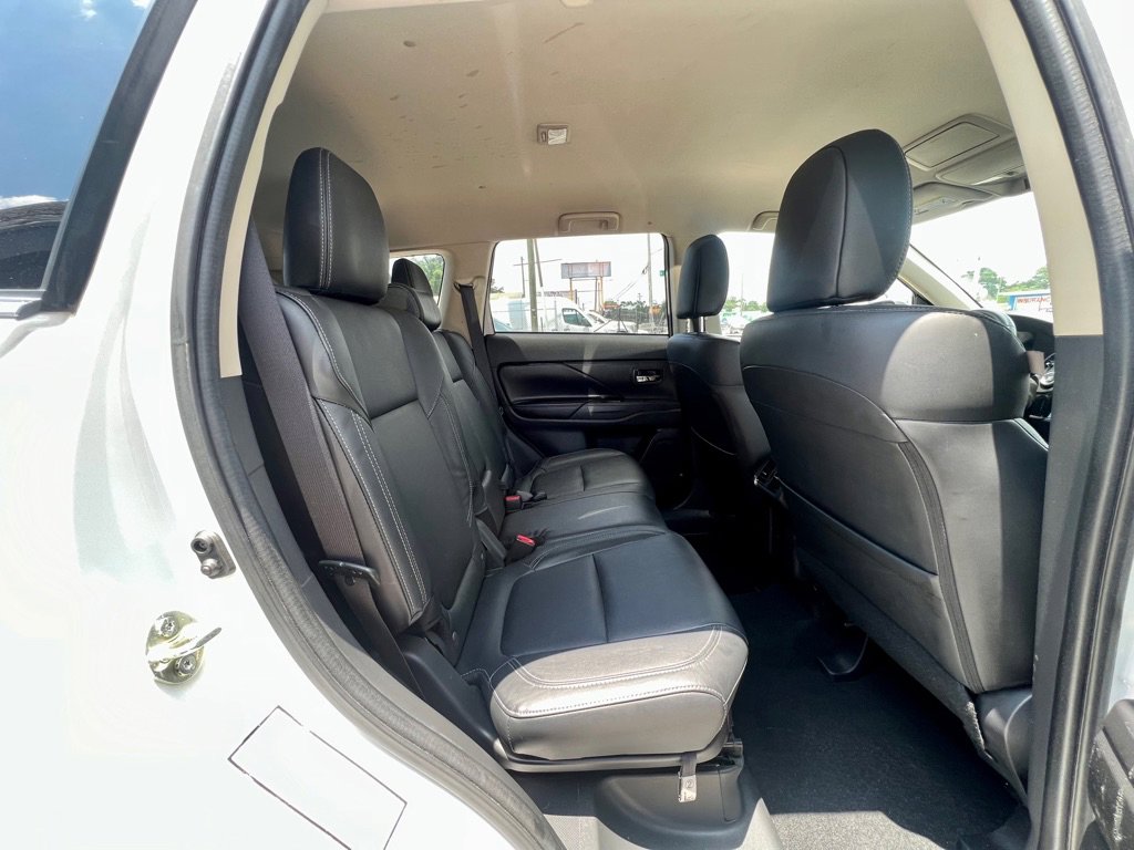 Used 2020 Mitsubishi Outlander SEL image 20