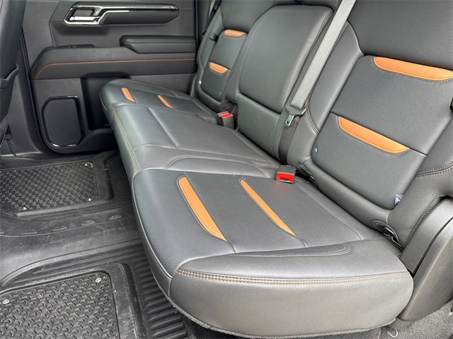 Used 2024 GMC Sierra 1500 AT4 w/ Technology Package image 17