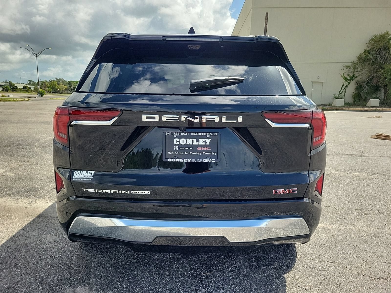 New 2026 GMC Terrain Denali AWD/4WD image 6