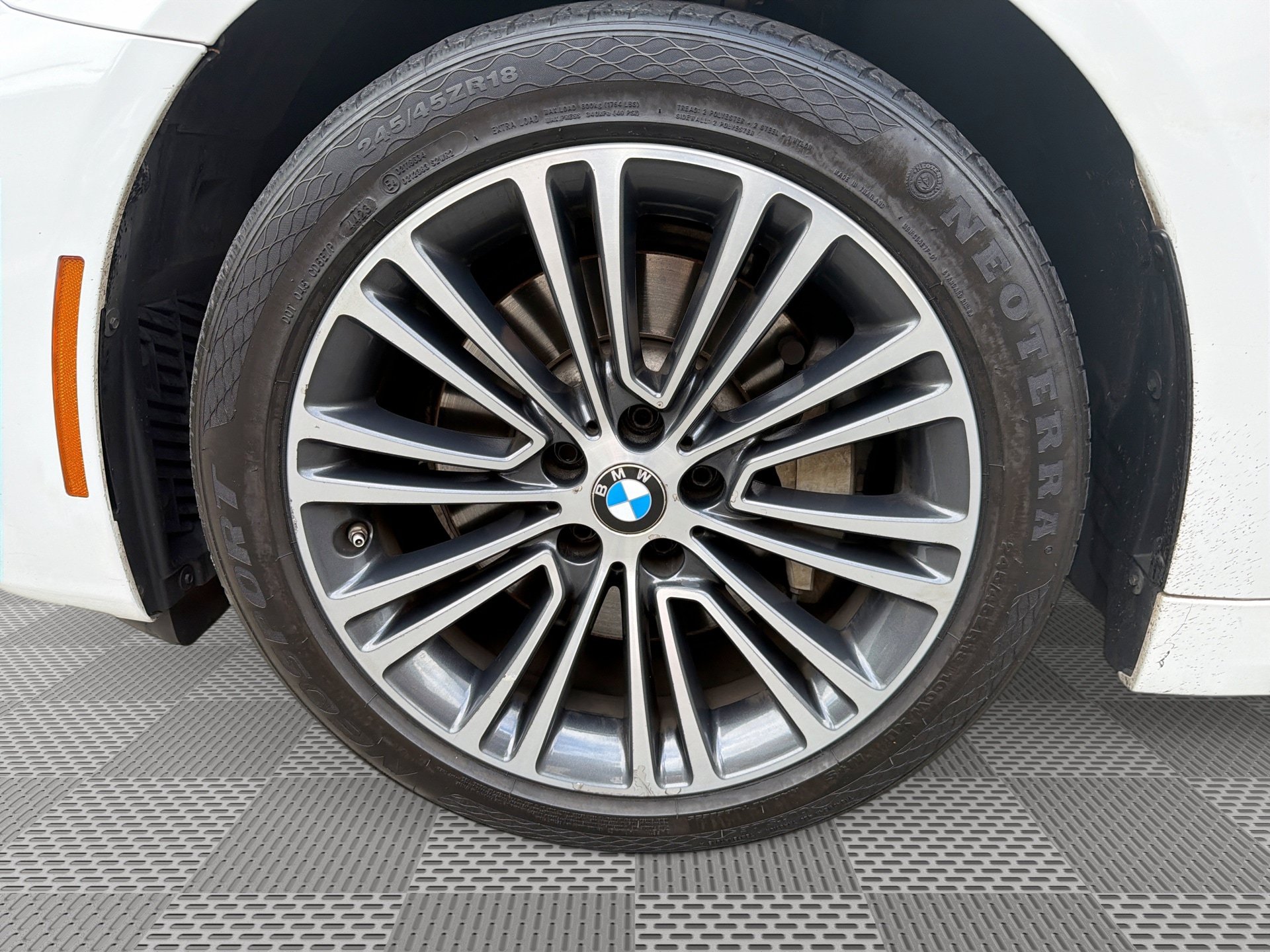 Used 2018 BMW 530i RWD image 19