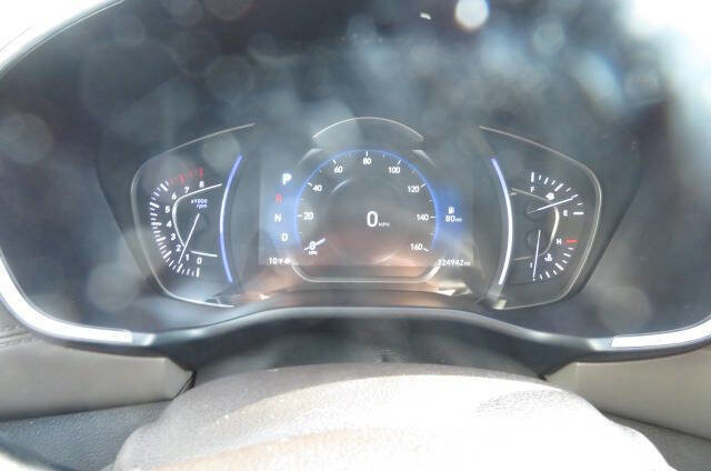 Used 2020 Hyundai Santa Fe SEL image 18