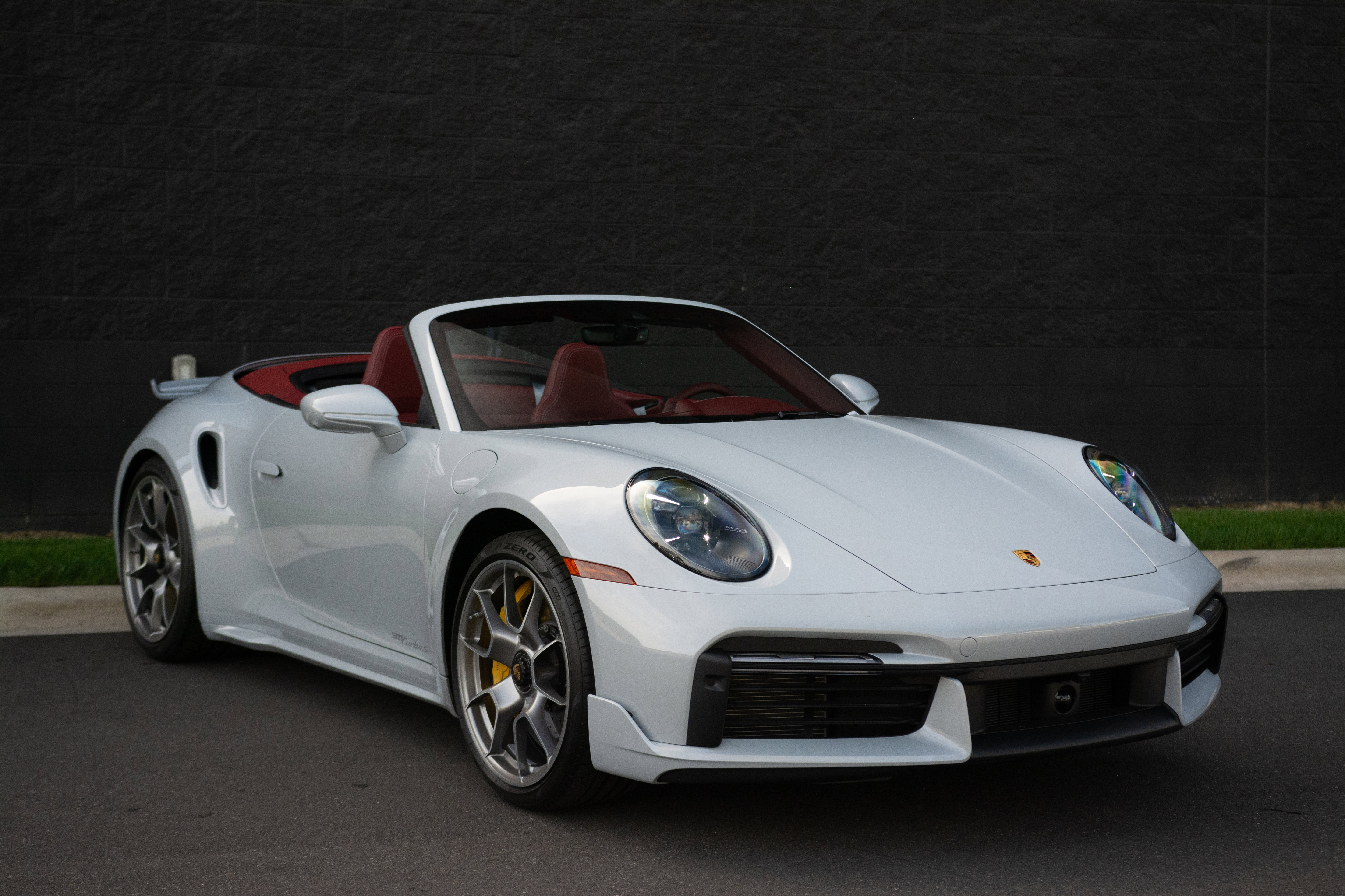 Certified 2025 Porsche 911 Turbo S image 9