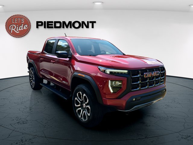 Used 2024 GMC Canyon AT4 w/ AT4 Premium Package AWD/4WD image 3