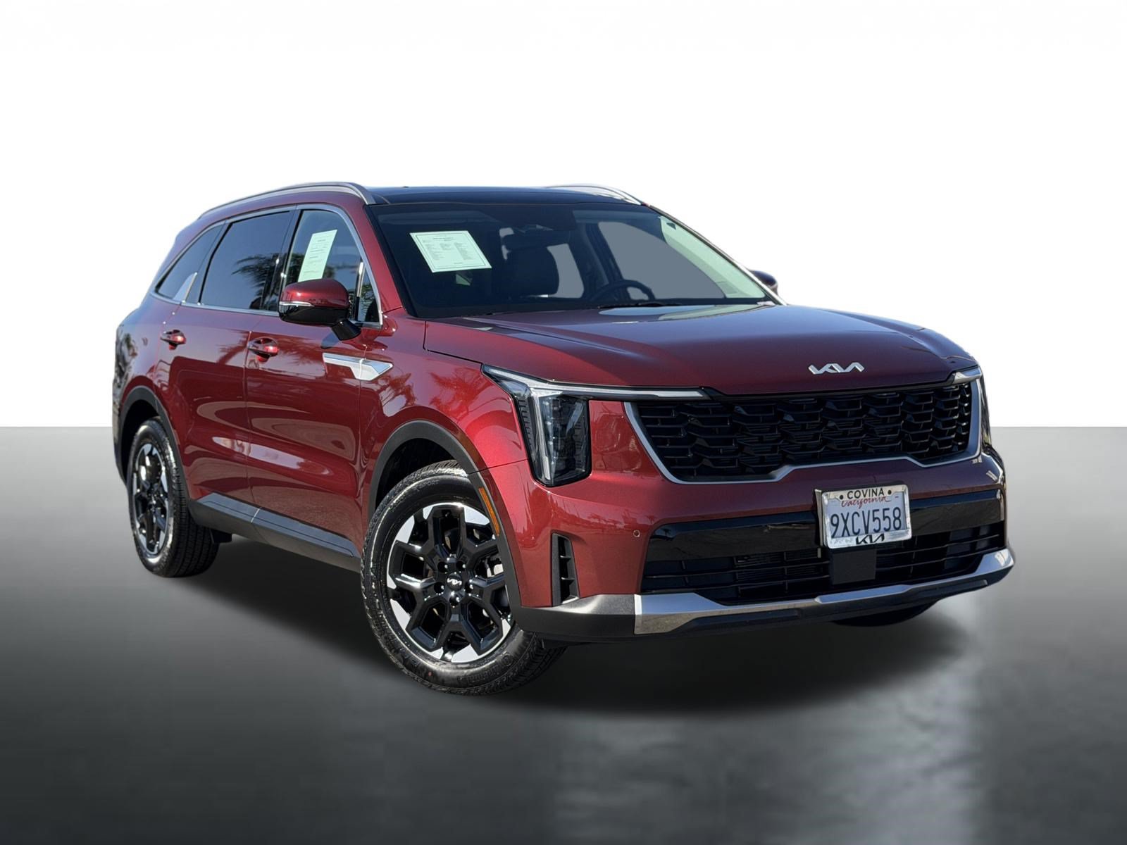 Certified 2025 Kia Sorento S w/ Panoramic Sunroof Package