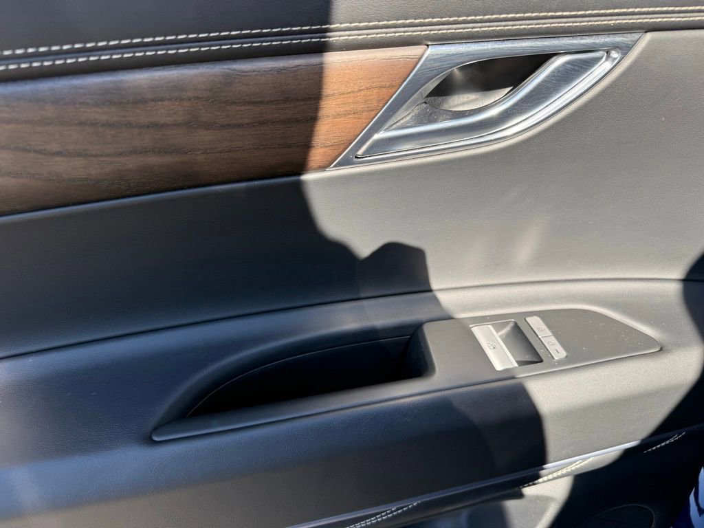 Used 2024 Genesis GV80 2.5T image 31