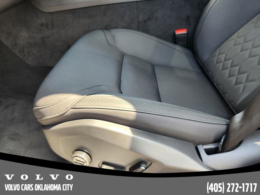 Certified 2026 Volvo XC60 B5 Plus w/ Protection Package Premier image 24