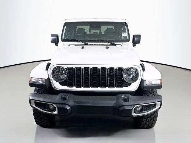 New 2025 Jeep Gladiator Sport image 2