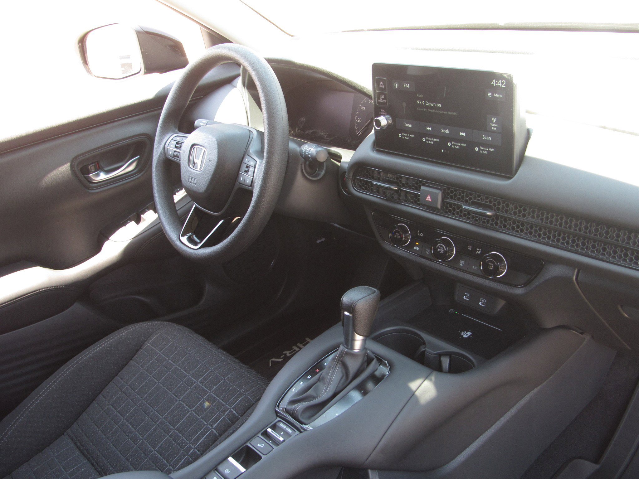 New 2026 Honda HR-V LX image 6