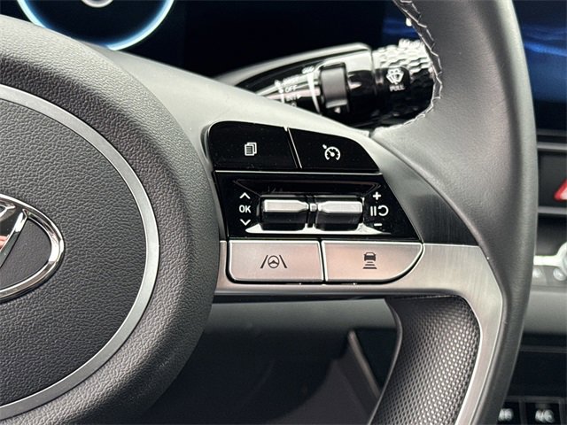 Certified 2023 Hyundai Elantra Limited image 25