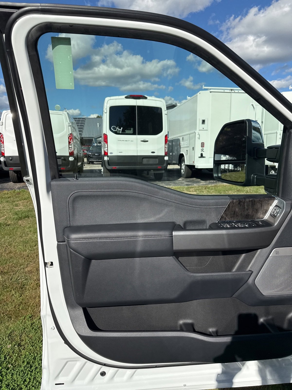 New 2026 Ford F250 Lariat w/ Lariat Ultimate Package image 15