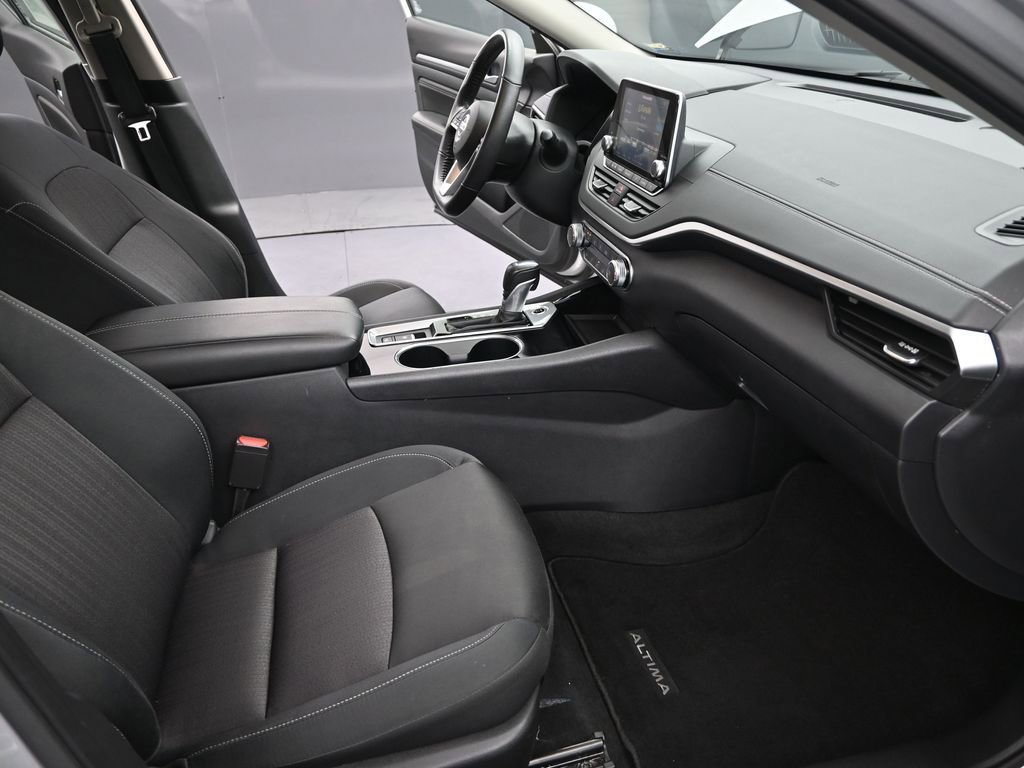 Used 2021 Nissan Altima 2.5 SV w/ SV Premium Package image 23