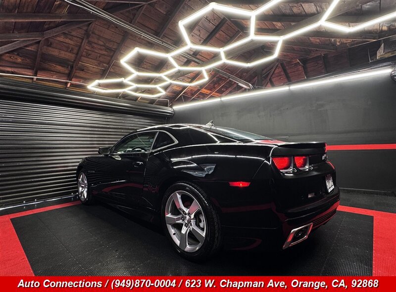 Used 2011 Chevrolet Camaro LT w/ LPO, Ground Effects Package RWD image 4