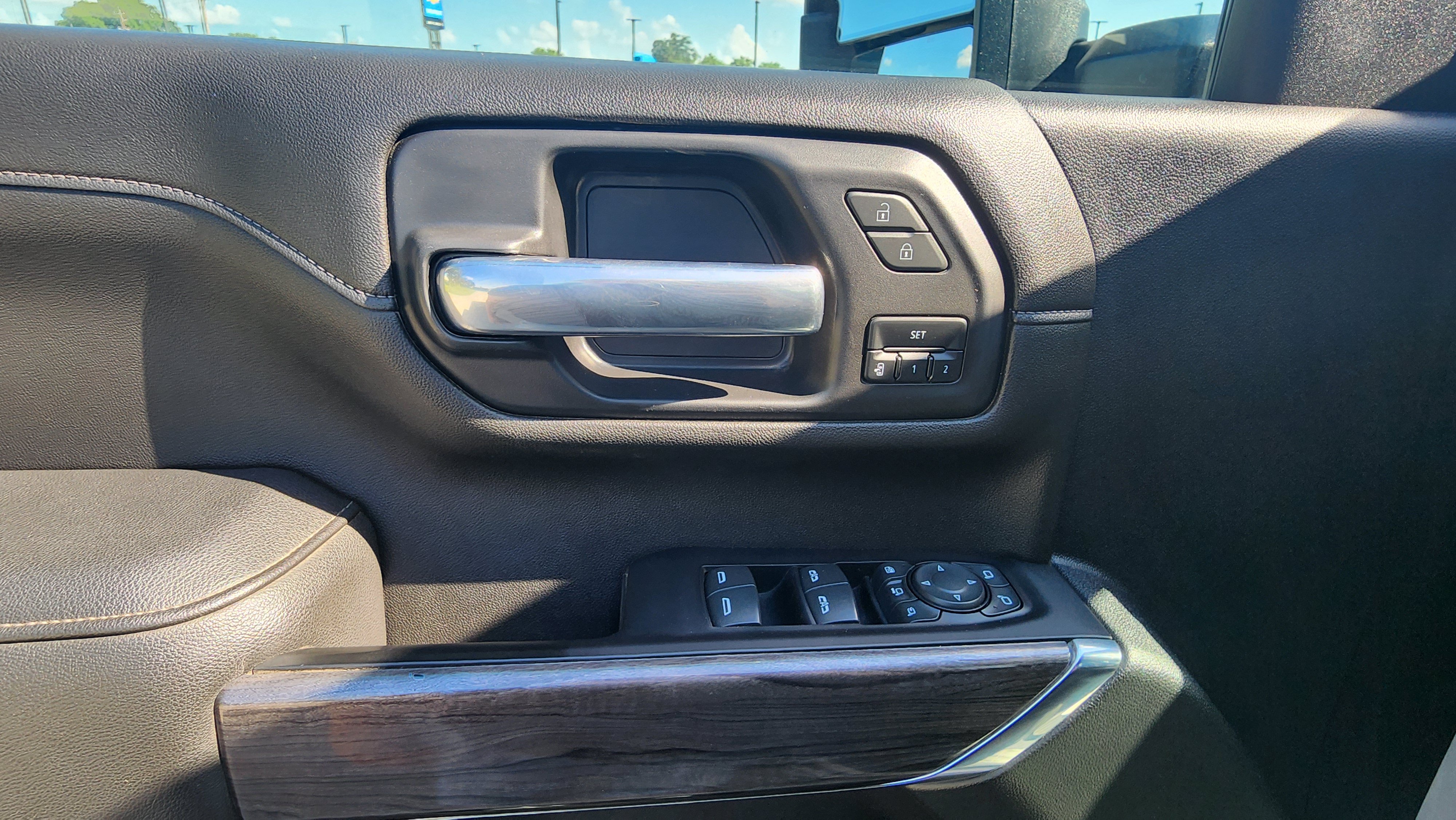 Certified 2022 Chevrolet Silverado 2500 LTZ w/ Gooseneck/5TH Wheel Package AWD/4WD image 12