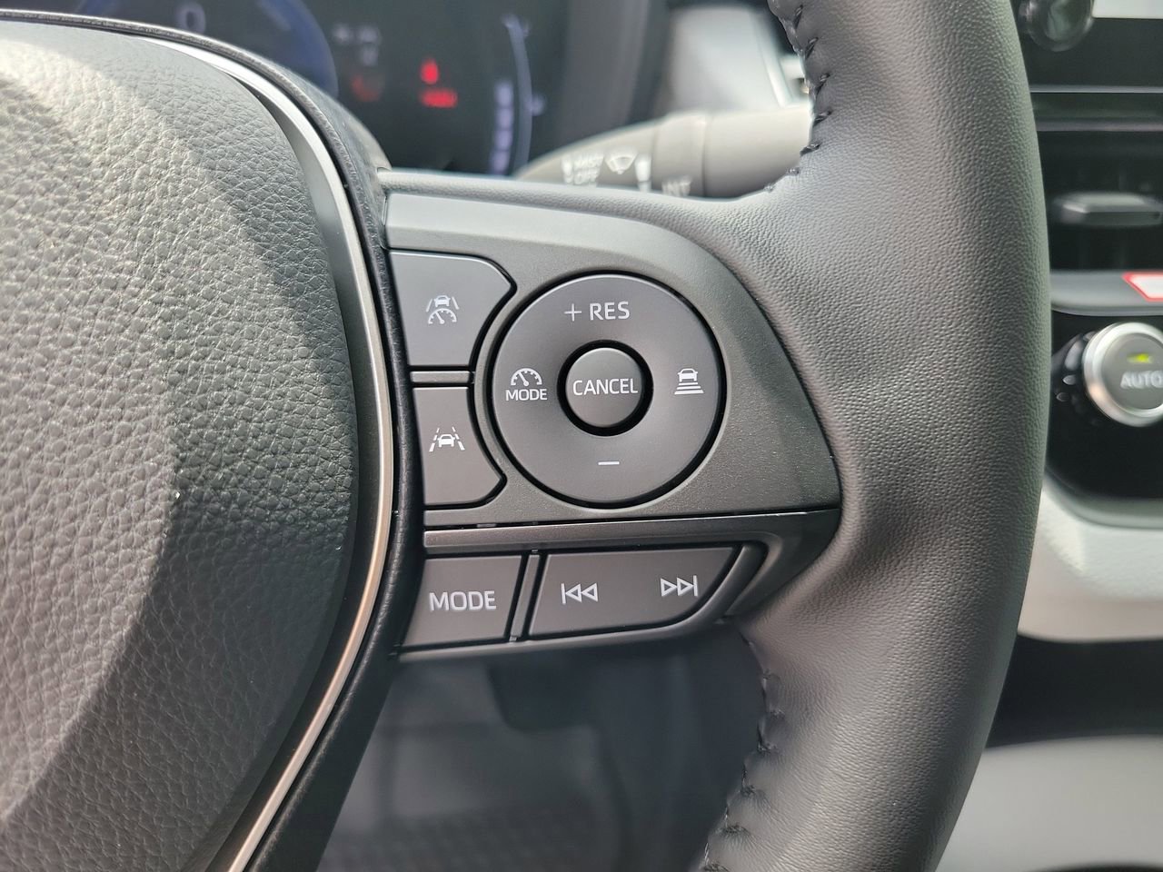 New 2026 Toyota Corolla SE FWD image 20