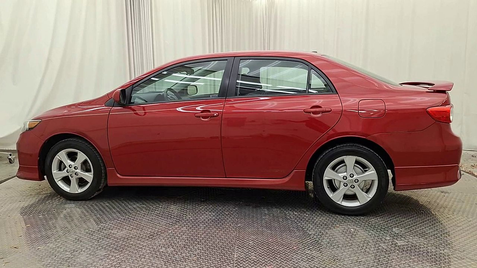 Used 2012 Toyota Corolla S image 8