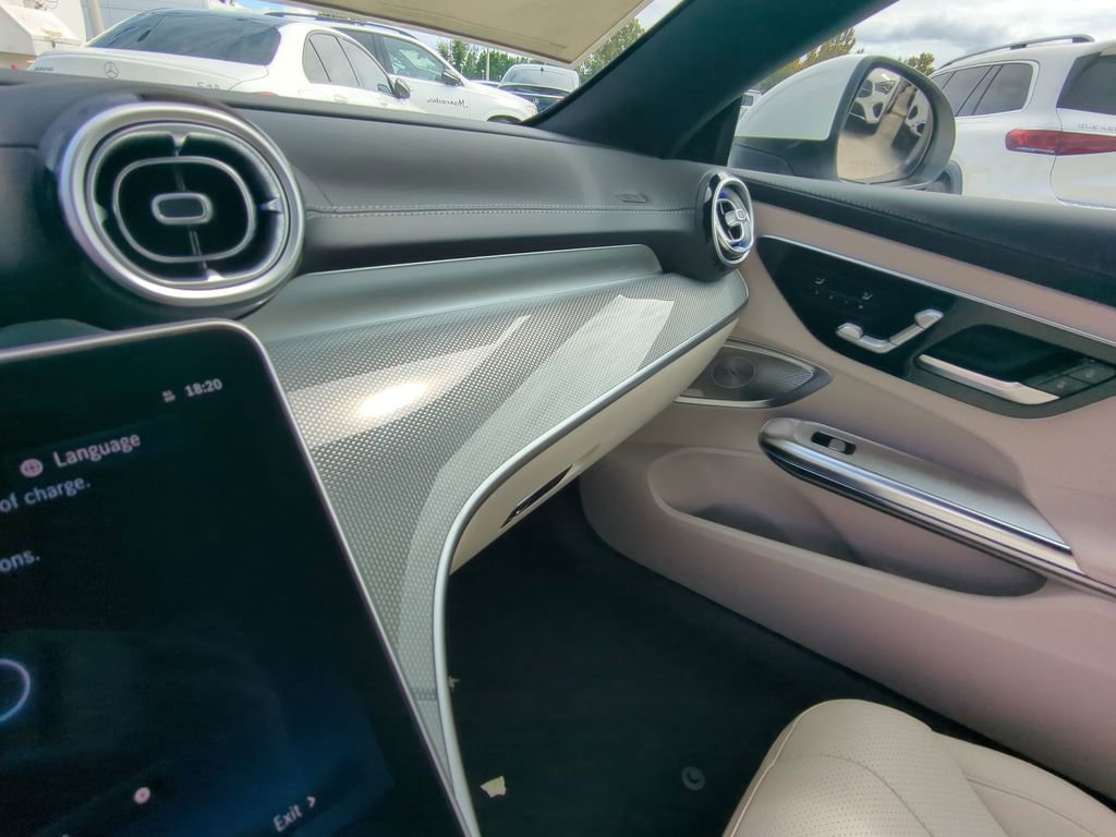 New 2024 Mercedes-Benz CLE 300 4MATIC Cabriolet image 4
