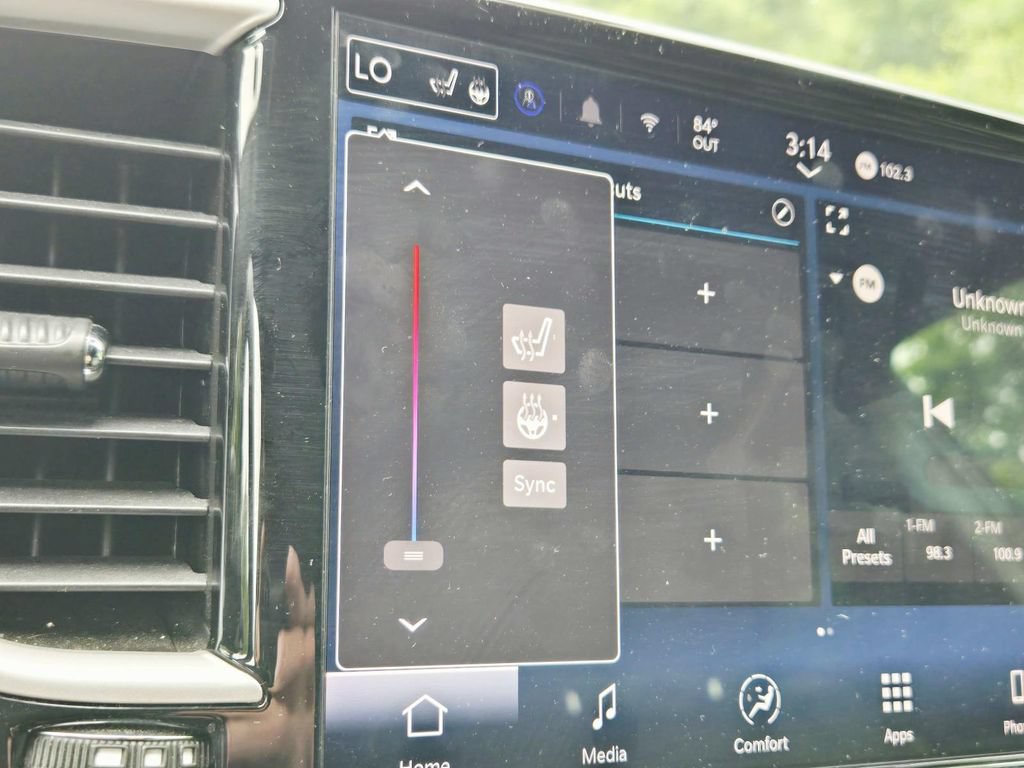 Used 2025 Chrysler Pacifica Select FWD image 27
