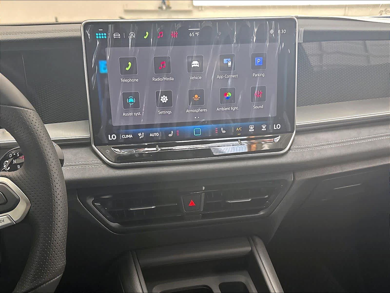 New 2026 Volkswagen Tiguan SE R-Line AWD/4WD image 6