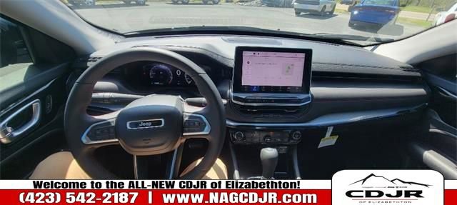 New 2022 Jeep Compass Trailhawk w/ Trailhawk Elite Group image 12