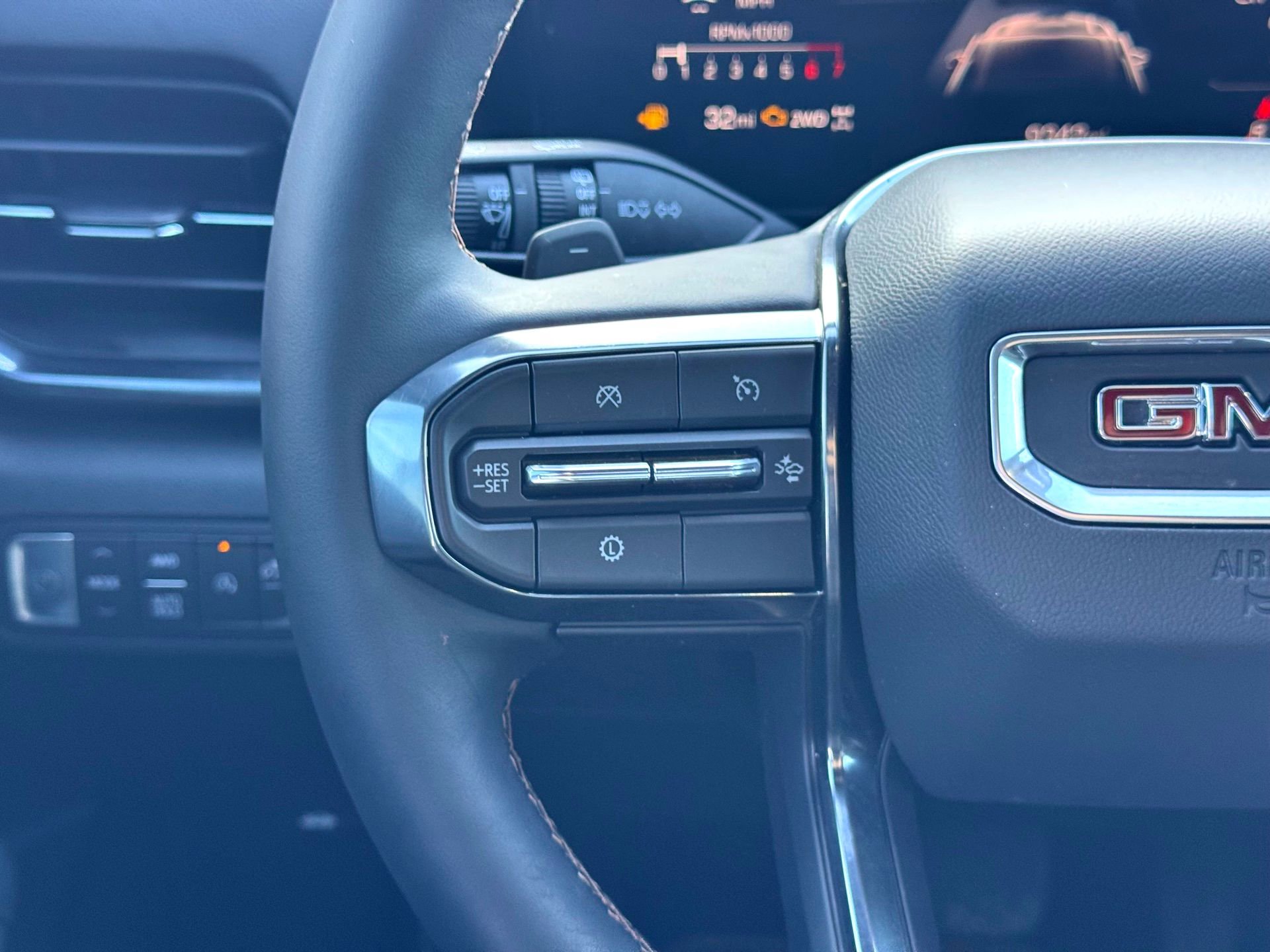 Used 2026 GMC Terrain AT4 w/ Convenience Package III image 25