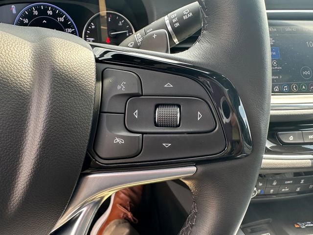 Used 2023 Buick Enclave Premium image 13
