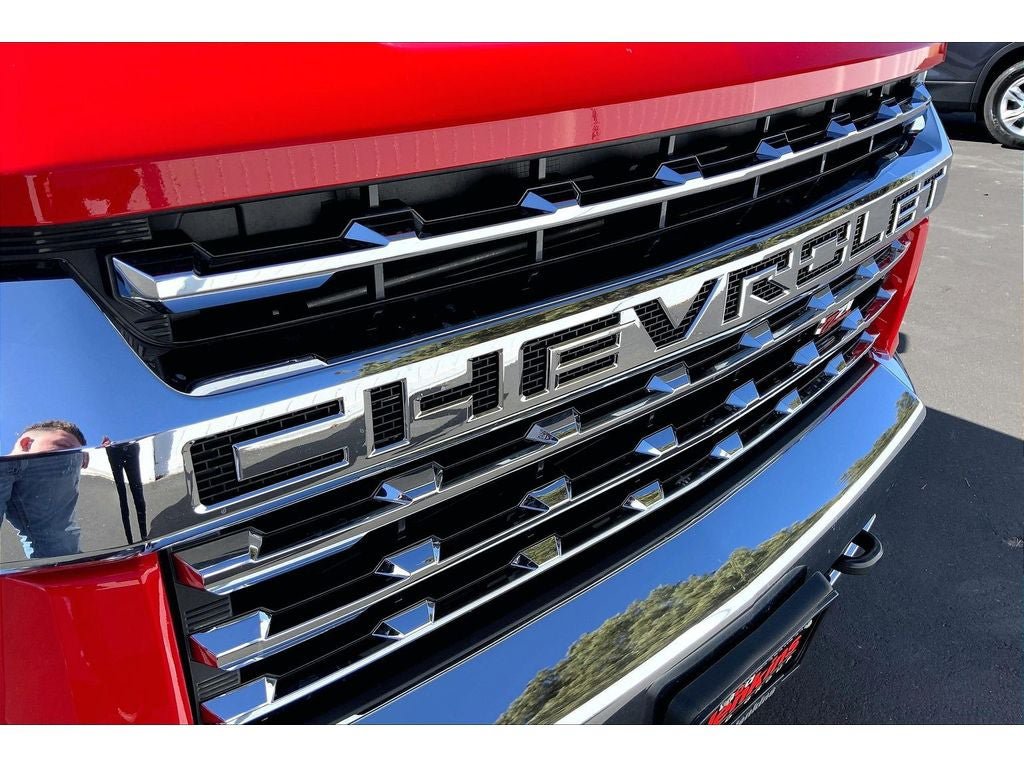 Used 2020 Chevrolet Silverado 3500 LTZ AWD/4WD image 31