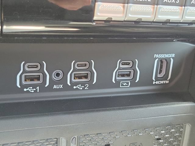 New 2026 RAM 2500 Limited AWD/4WD image 23