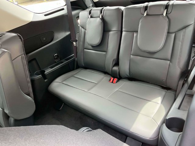 New 2026 Ford Explorer Active w/ Active Comfort Package RWD image 17
