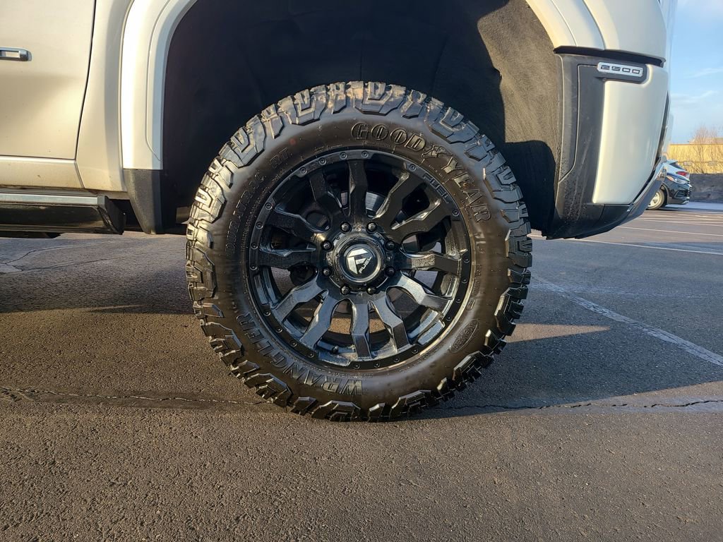 Used 2024 GMC Sierra 2500 Denali w/ Denali Reserve Package image 18