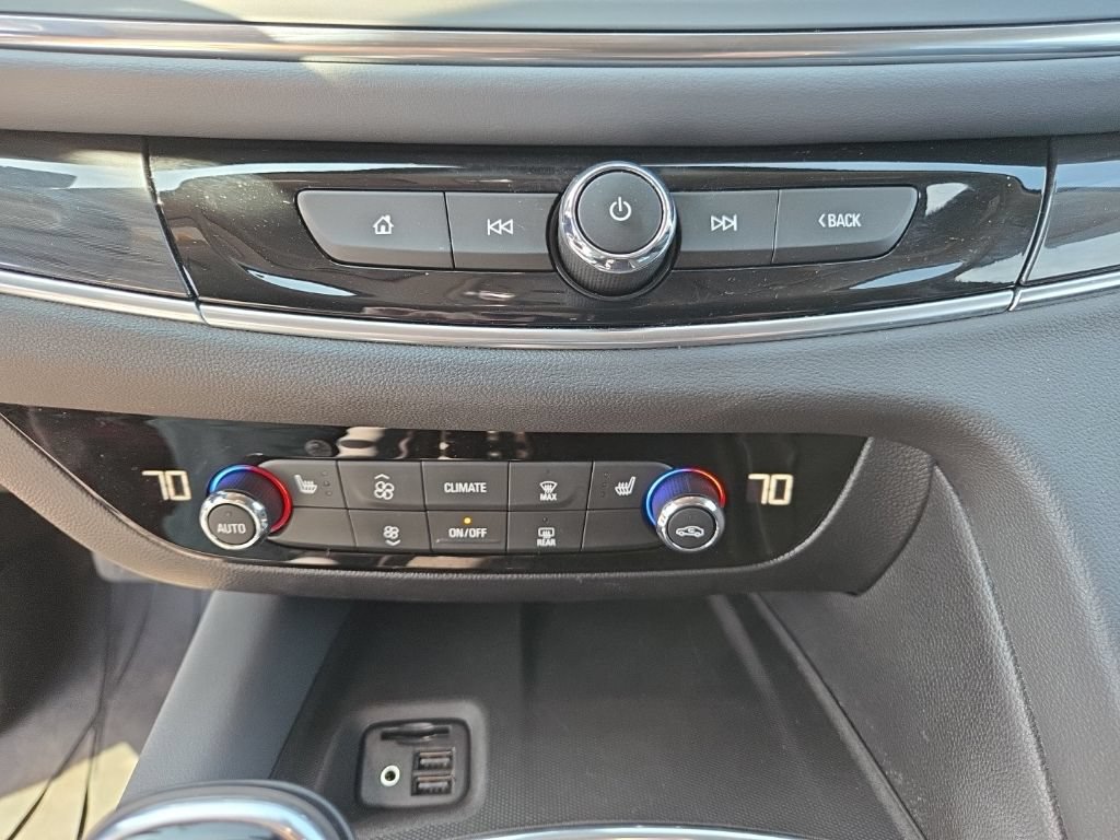 Certified 2020 Buick Enclave Essence w/ Trailering Package, 5000 lbs. AWD/4WD image 21