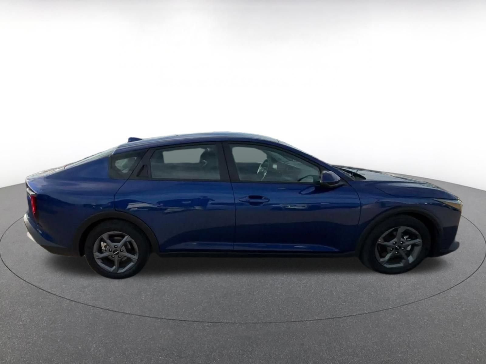 Used 2025 Kia K4 FWD image 15