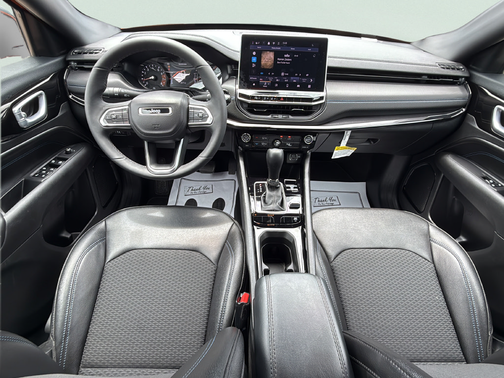 New 2026 Jeep Compass Latitude AWD/4WD image 17