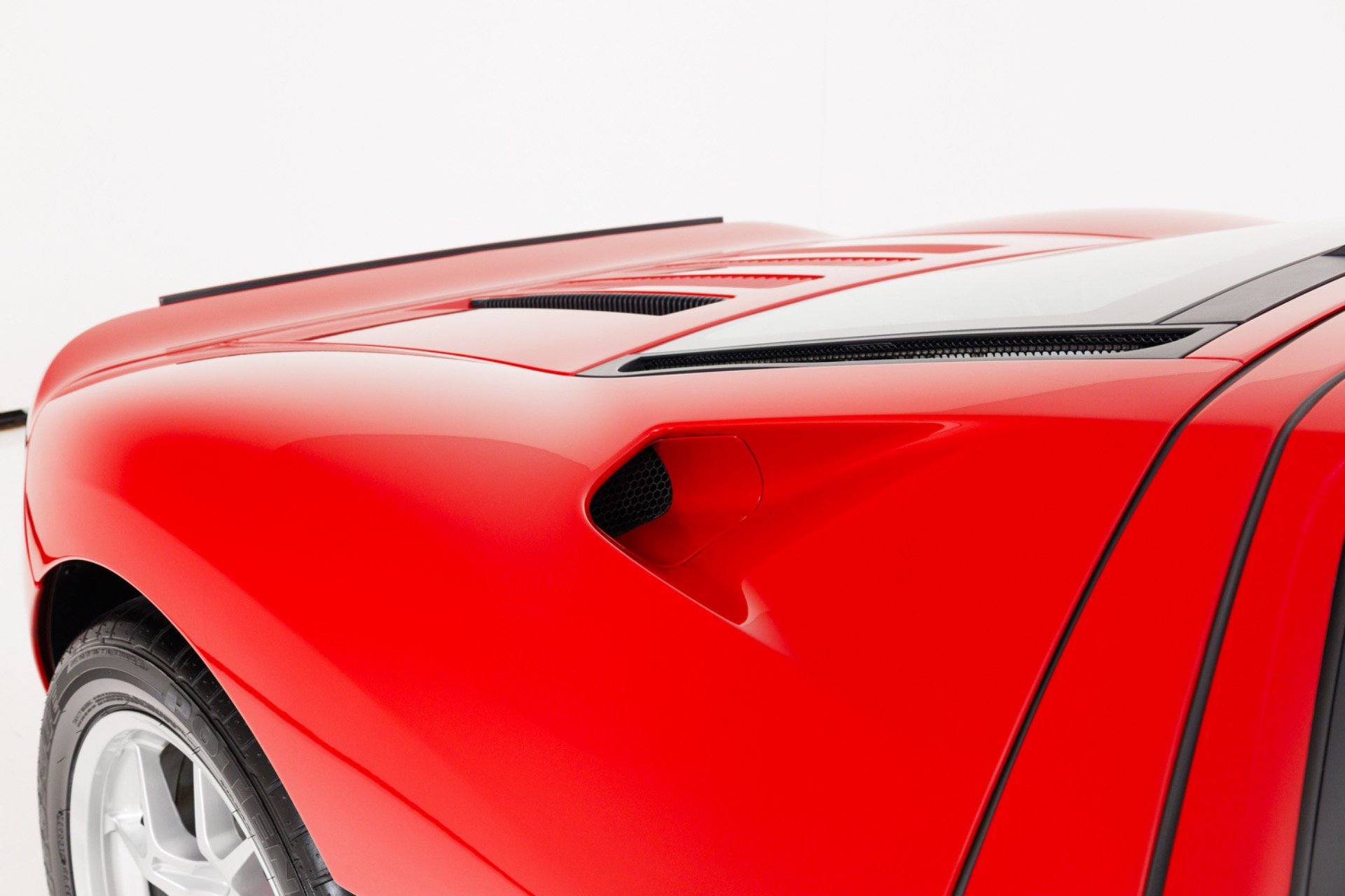 Used 2006 Ford GT RWD image 77