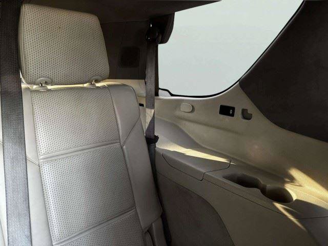 Used 2021 Cadillac Escalade Premium Luxury Platinum AWD/4WD image 56