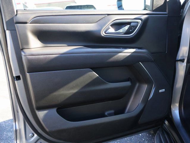 Used 2021 GMC Yukon AT4 w/ Technology Package image 27