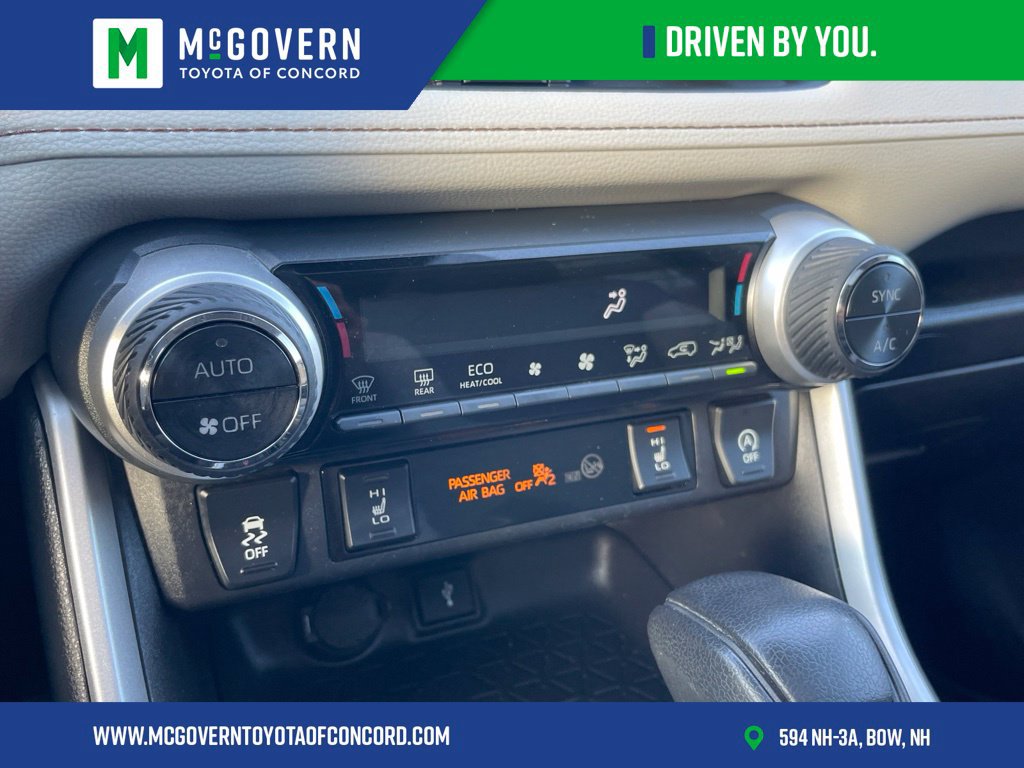 Used 2021 Toyota RAV4 XLE w/ Convenience Package AWD/4WD image 34